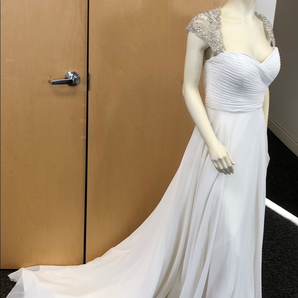 Ivory / silver formal with train size 10 - Picture 3 of 8